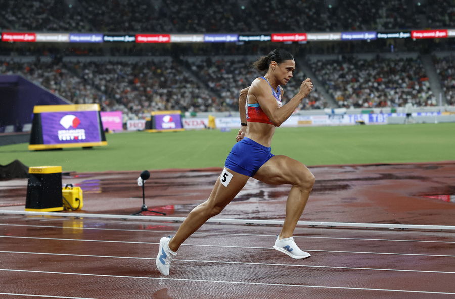 东京田径世锦赛 | 麦克劳林女子400米夺冠 尘封42年赛会纪录作古 ...